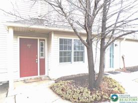 302 Windsor Pl Unit 302 - Photo 1 of 1