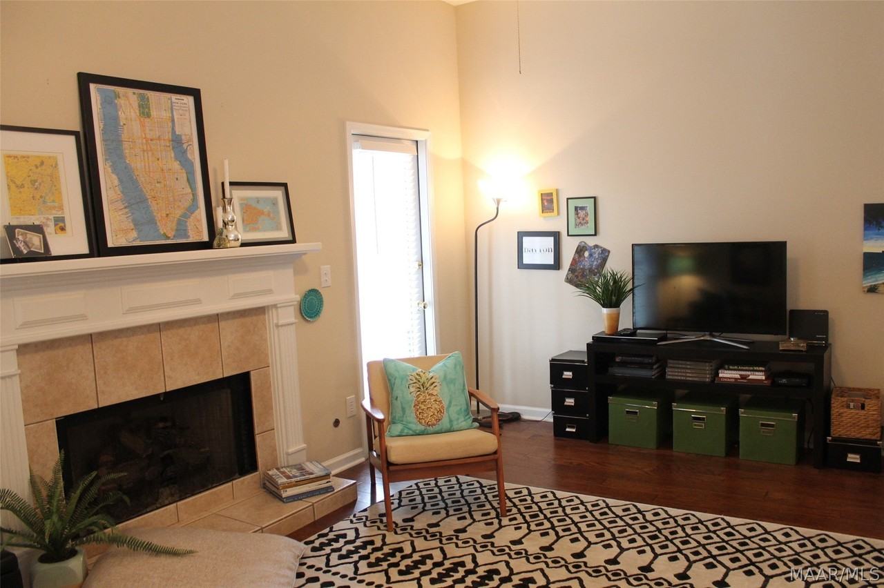 9618 Greythorne Way - Photo 6 of 50