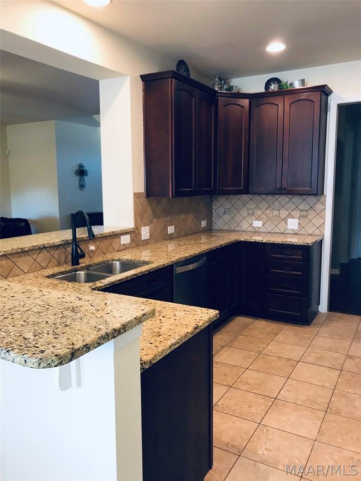 9217 Springwood Ct - Photo 7 of 47