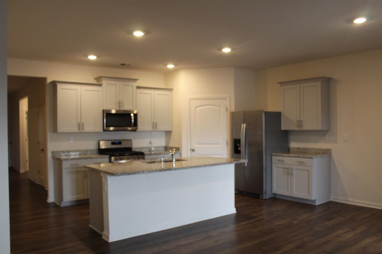 175 Walker Meadows Ln - Photo 4 of 12