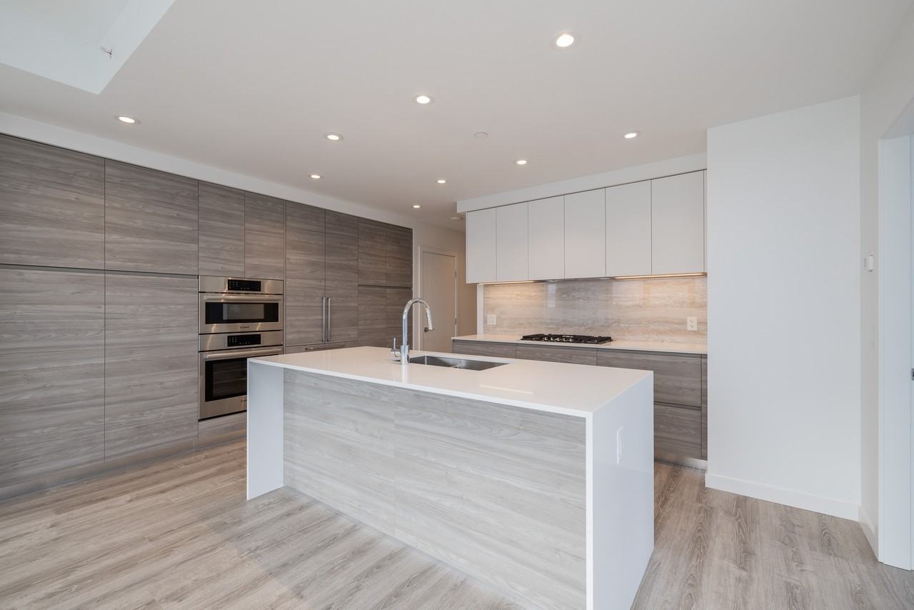 680 Quayside Drive #4505 - Photo 3 of 19