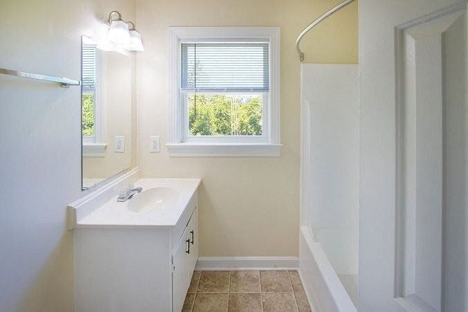 13441 Warwick Blvd - Photo 5 of 5