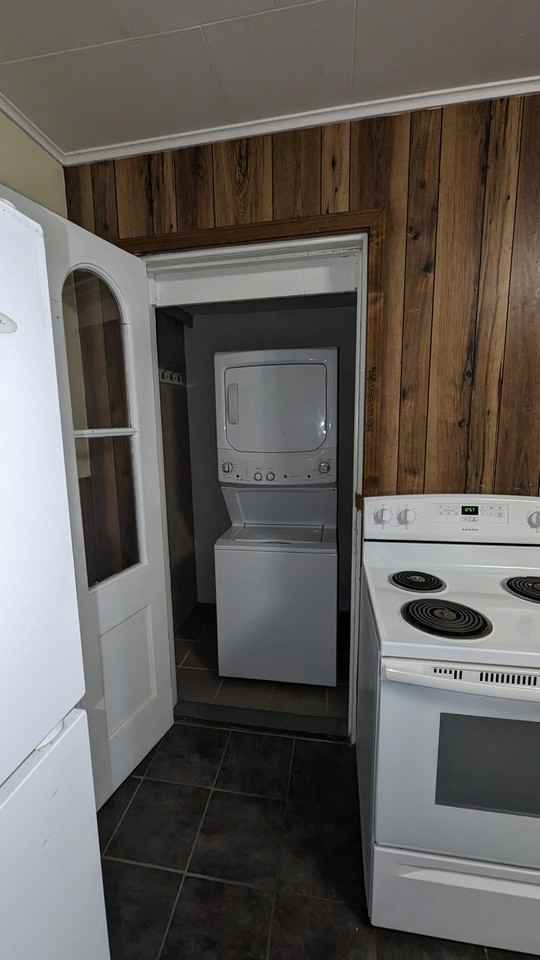 661 E Main St #A - Photo 6 of 8