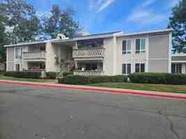 featured image of 512 Sandalwood Pl #4