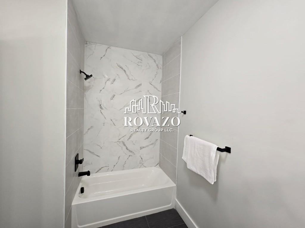 30 Ellis Ave #305B - Photo 5 of 8
