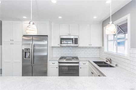 1808 W Balboa Blvd #B - Photo 4 of 8