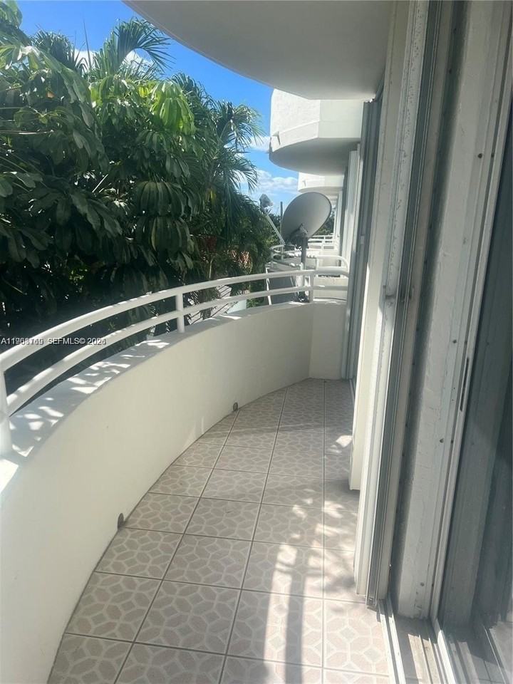 9156 Collins Ave #204 - Photo 4 of 17