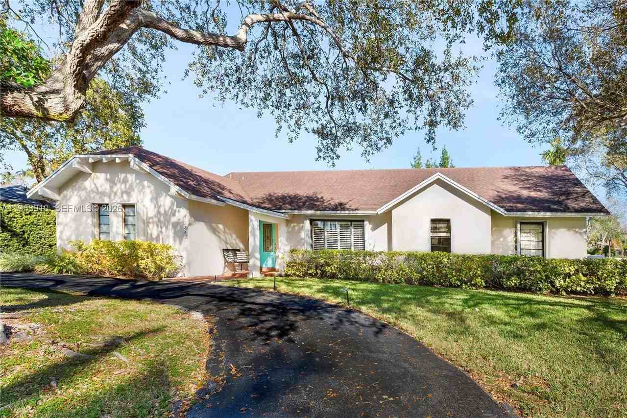 17341 Sw 74th Ave #0 - Photo 2 of 44