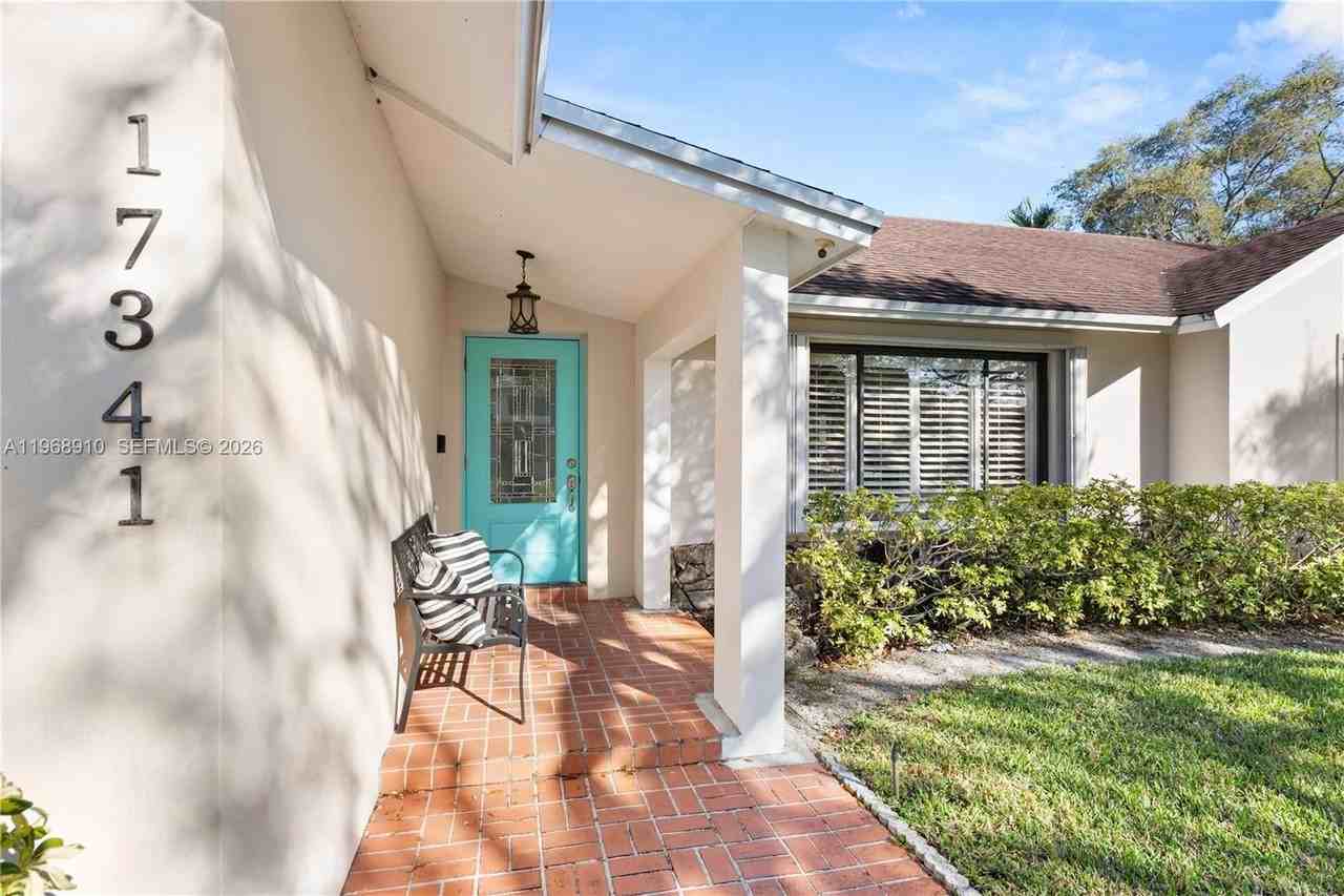 17341 Sw 74th Ave #0 - Photo 3 of 44