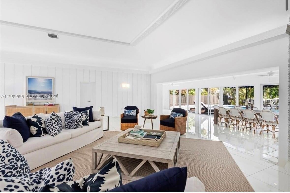 1025 Belle Meade Island Dr - Photo 7 of 31