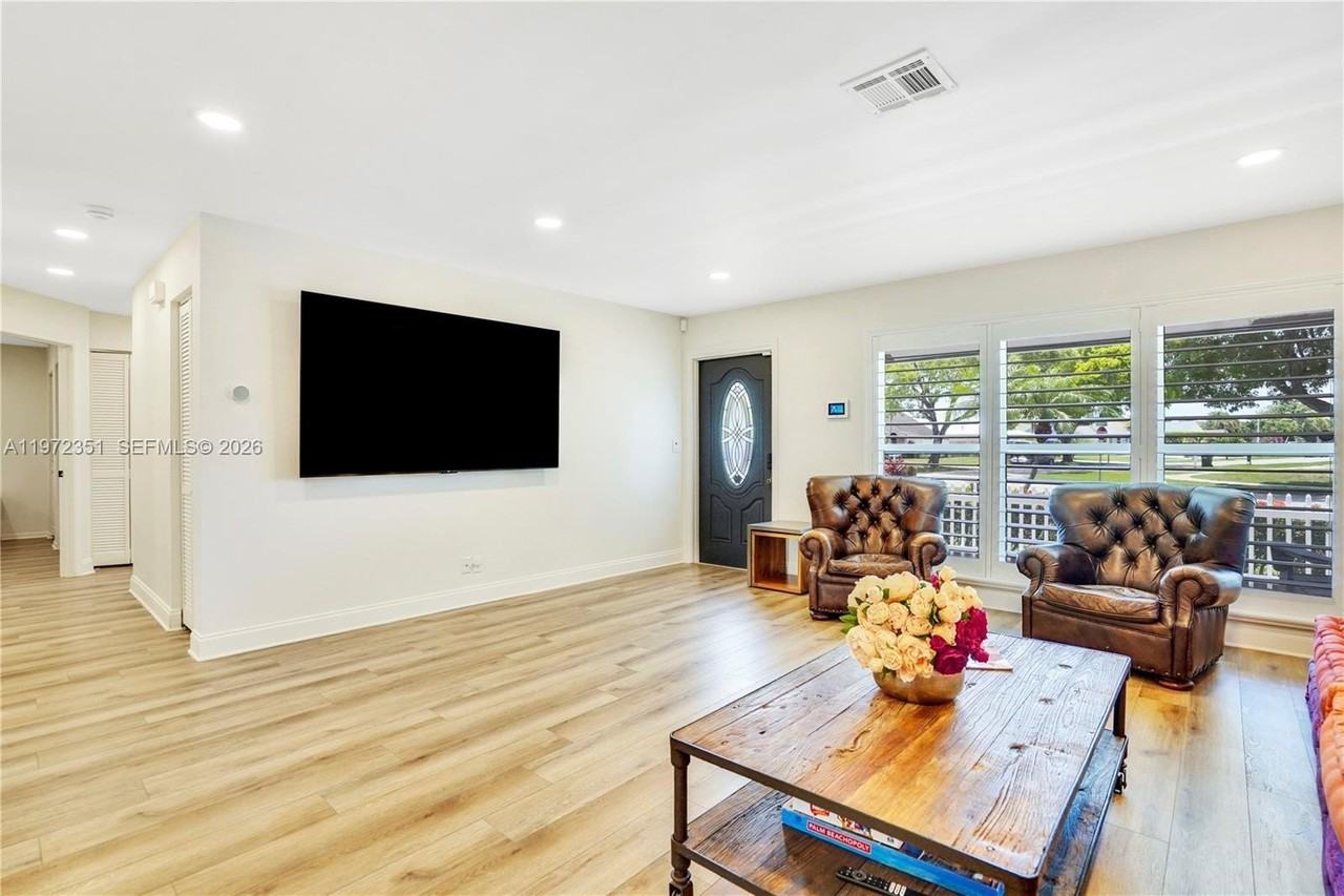 1315 Gallinule Dr - Photo 7 of 28