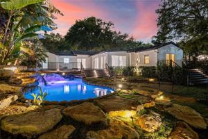 featured image of 667 Ne 105th St