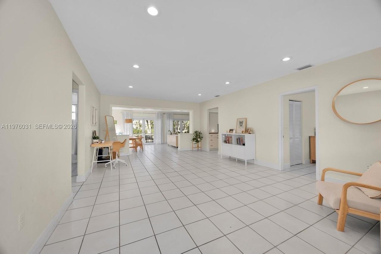 8230 Sw 63rd Pl - Photo 4 of 24