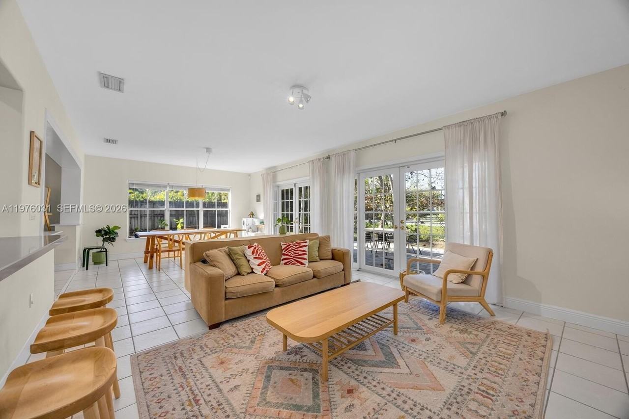 8230 Sw 63rd Pl - Photo 6 of 24