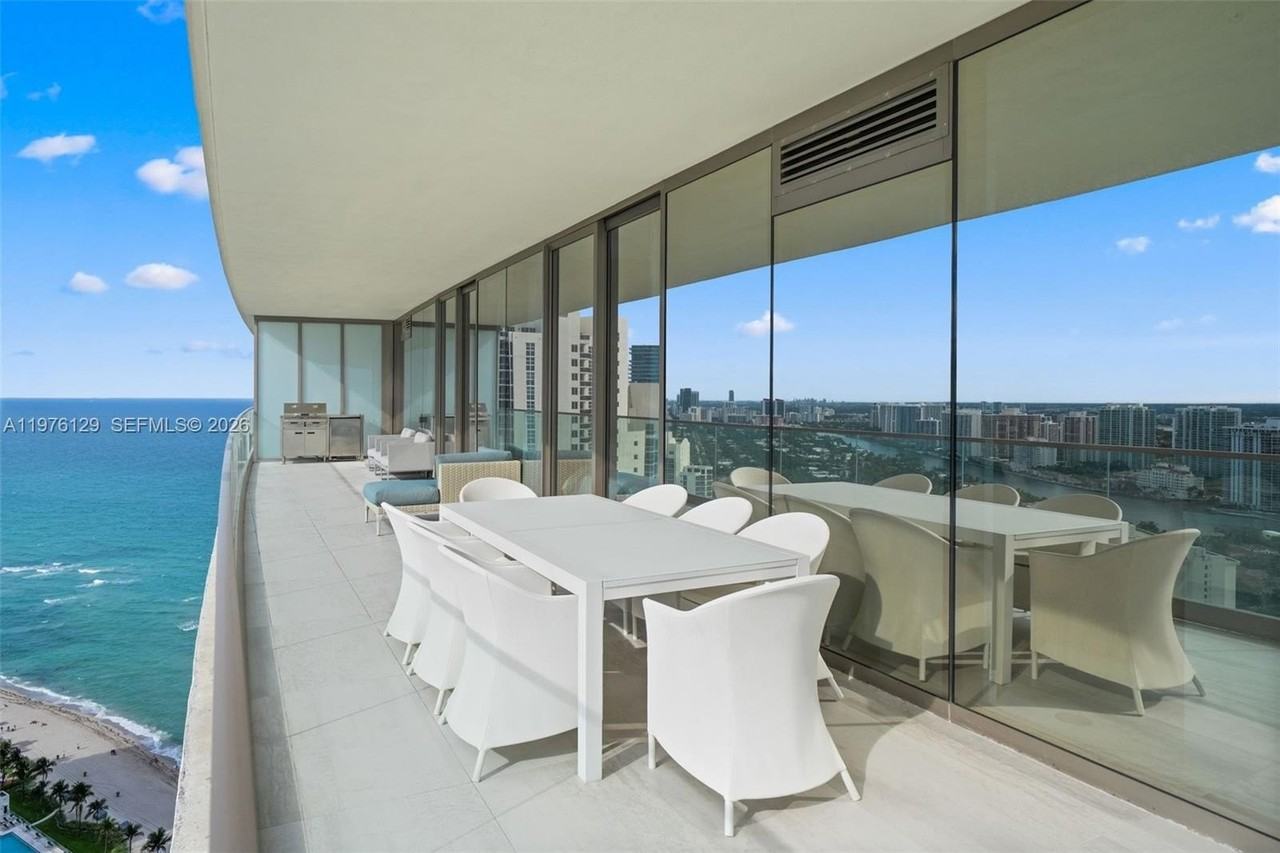 18975 Collins Ave #3205 - Photo 5 of 17