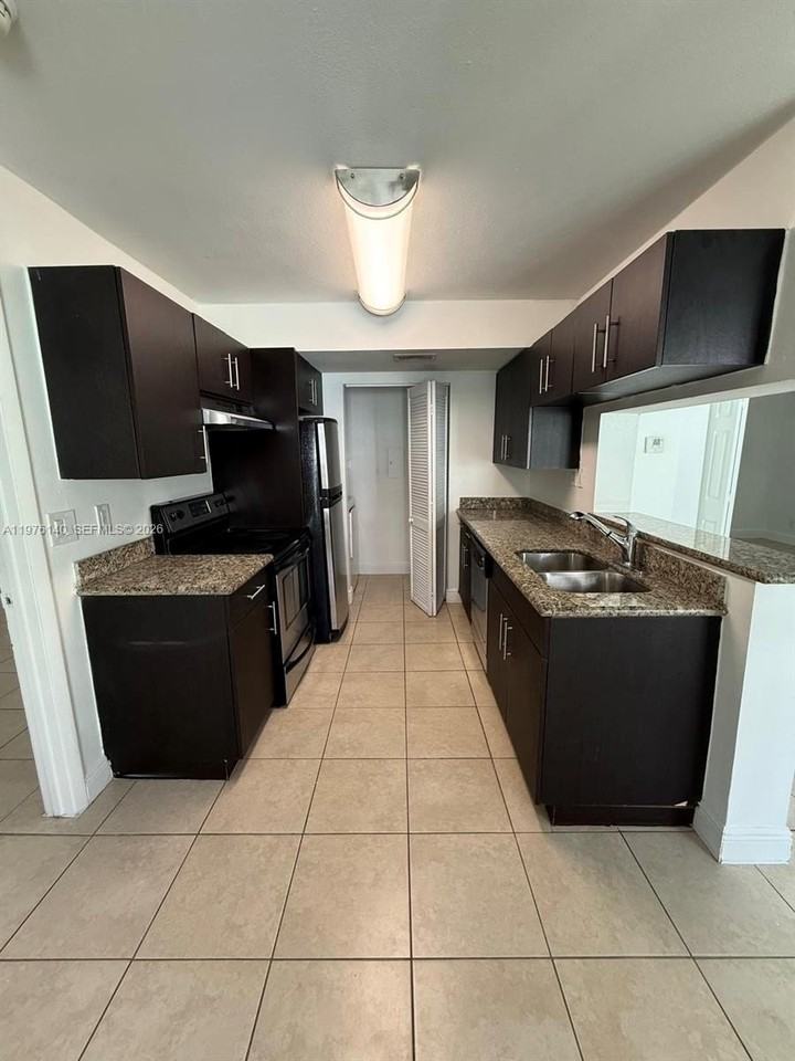 8735 Nw 39th St #8735