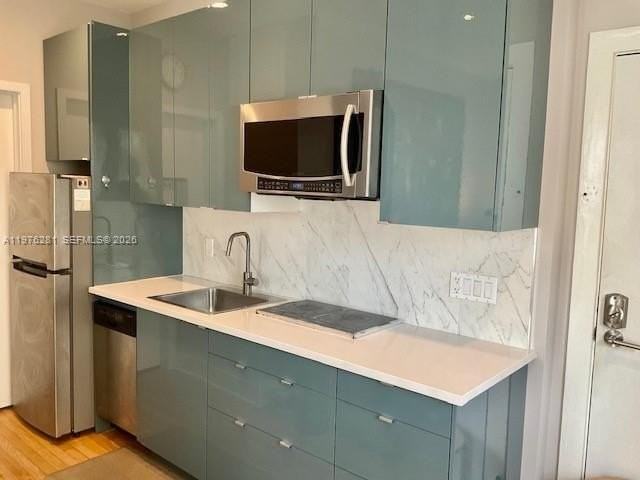 126 Mendoza Ave #11 - Photo 5 of 9