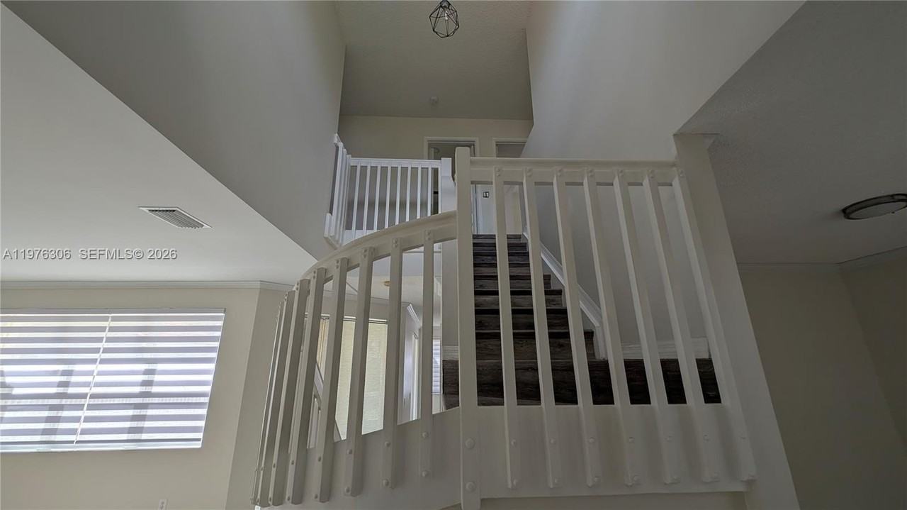 644 Sand Creek Cir - Photo 5 of 21