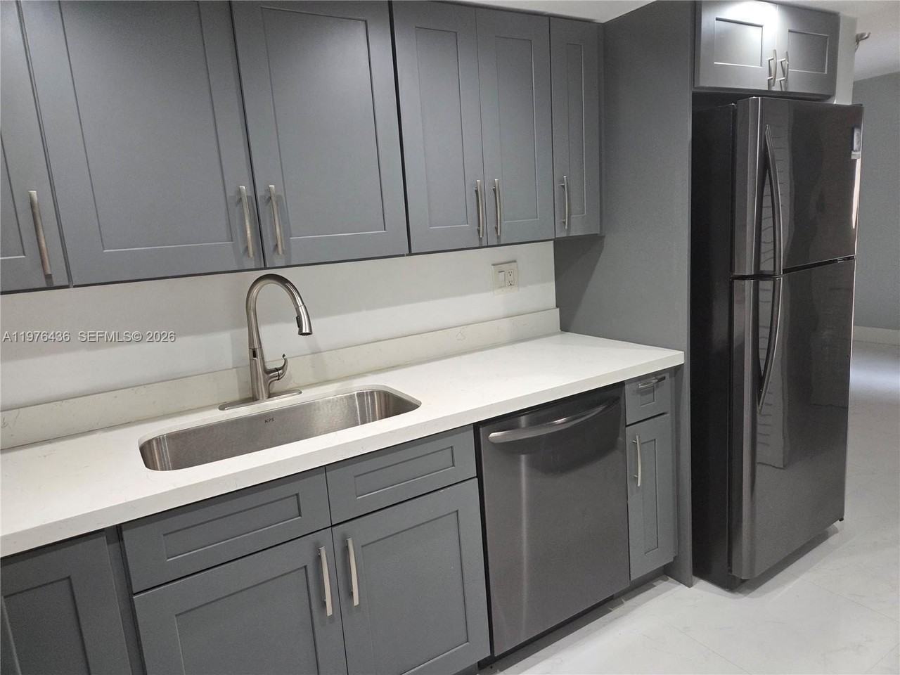 506 Nw 87th Ave #112 - Photo 3 of 9