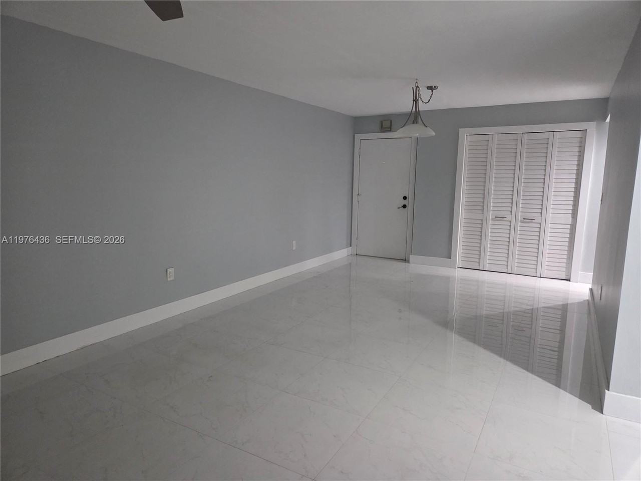 506 Nw 87th Ave #112 - Photo 4 of 9