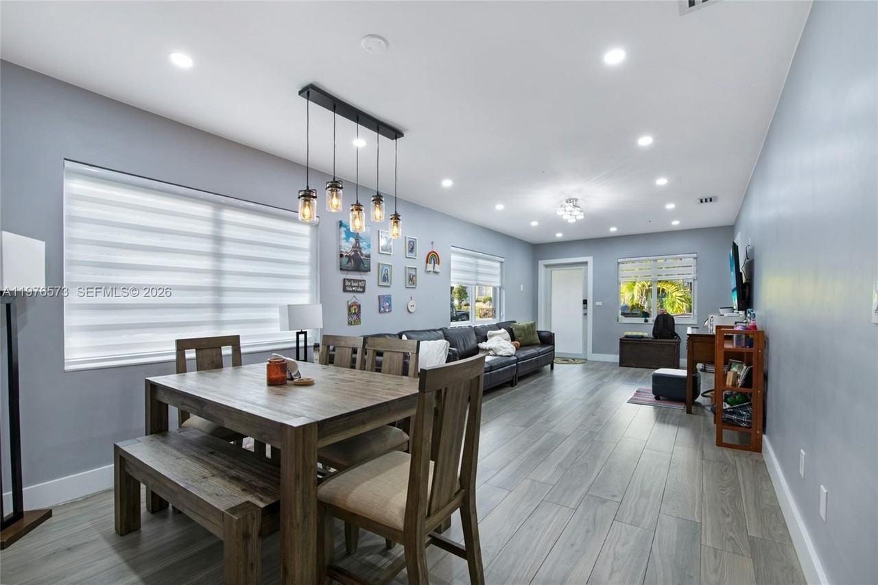 1620 Sw 19th St #1620 - Photo 7 of 28