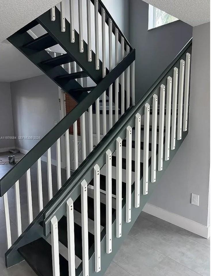 274 Sw 159th Ter - Photo 6 of 21