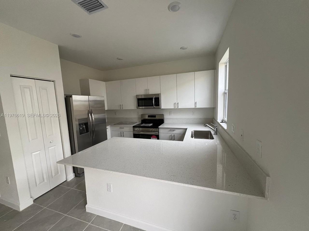 16243 Sw 292nd St #16243 - Photo 5 of 13