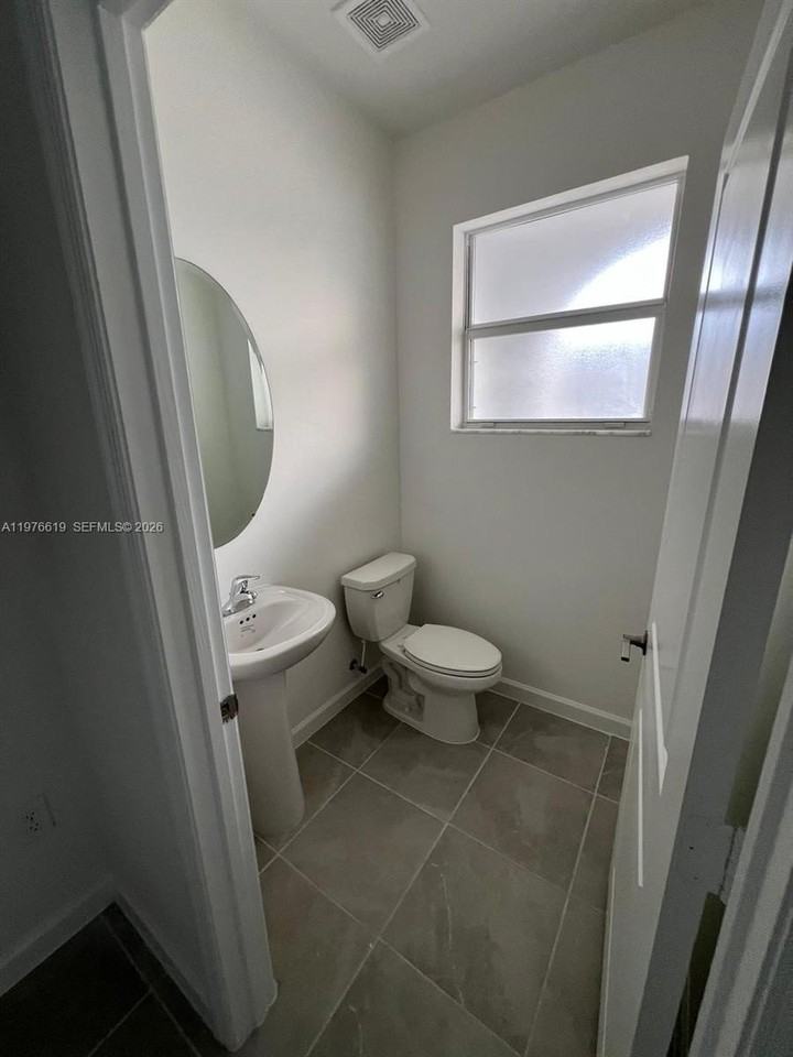 16243 Sw 292nd St #16243 - Photo 6 of 13