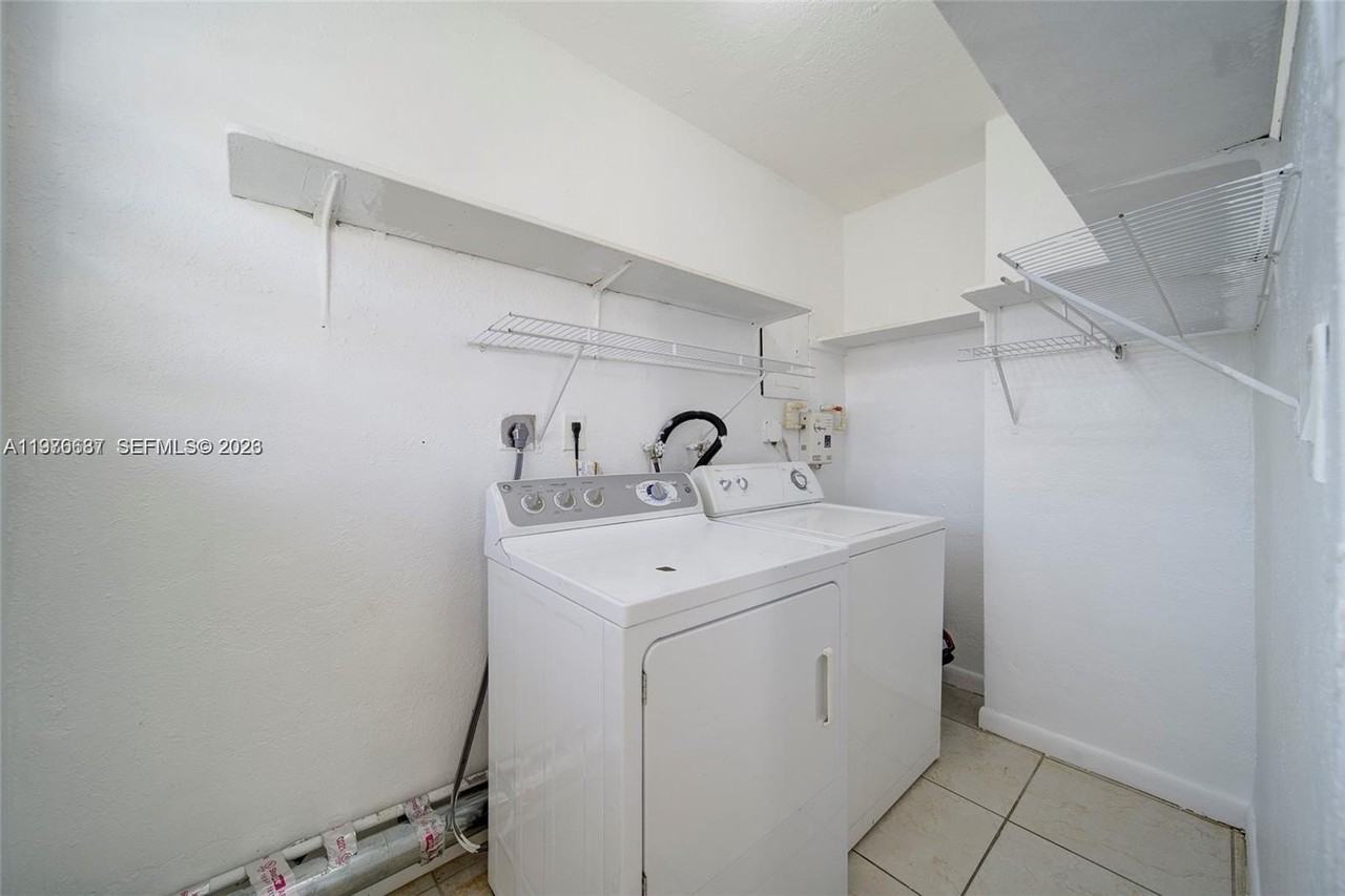 10203 Nw 12th Ave #10205 - Photo 7 of 15
