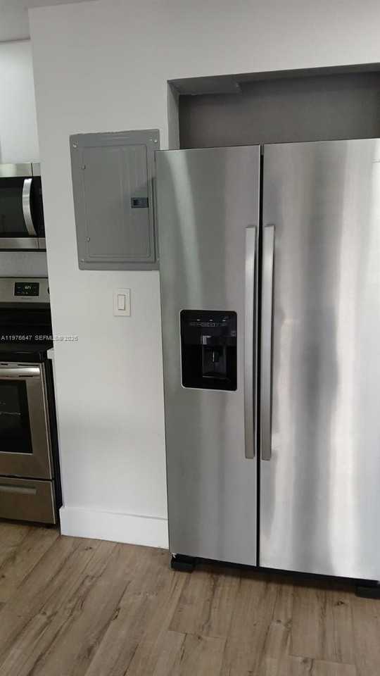 8820 Fontainebleau Blvd #302 - Photo 4 of 39