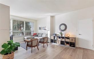 4925 Collins Ave #2H - Photo 1 of 1