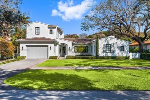 featured image of 2015 Country Club Prado