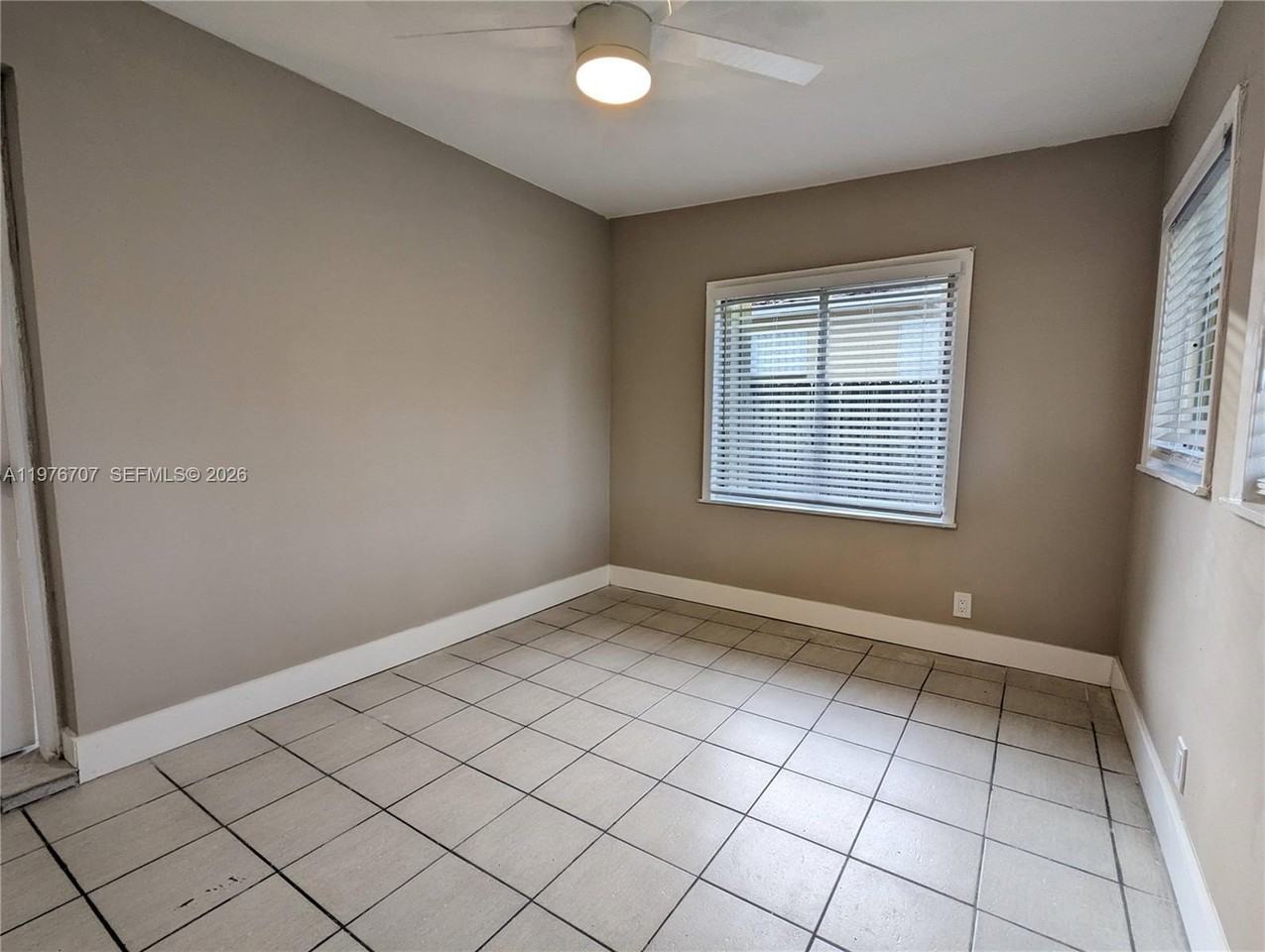 987 Ne 131st St #3 - Photo 2 of 13