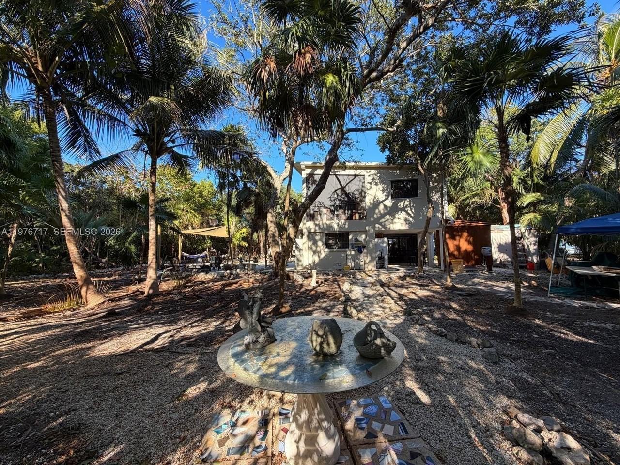 1615 Harbor Dr - Photo 4 of 38