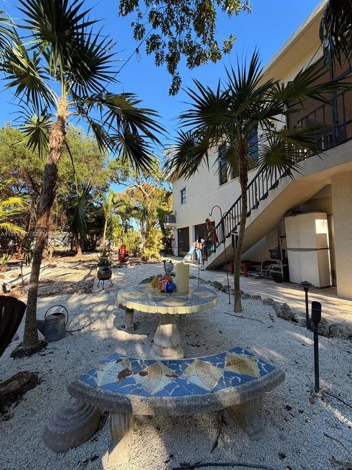 1615 Harbor Dr - Photo 7 of 38