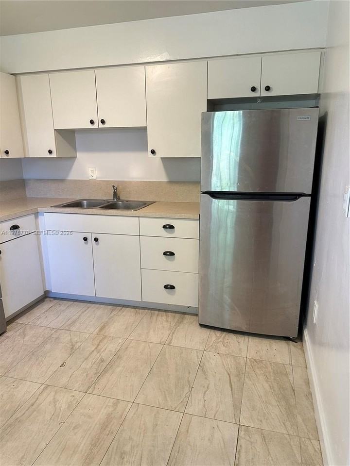 22840 Sw 155th Ave #2 - Photo 5 of 13