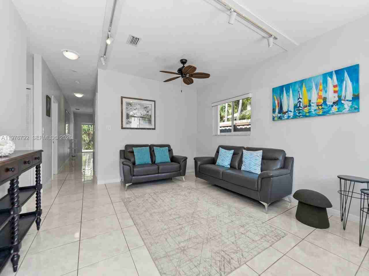 6 Se Marlin Ave #0 - Photo 2 of 48