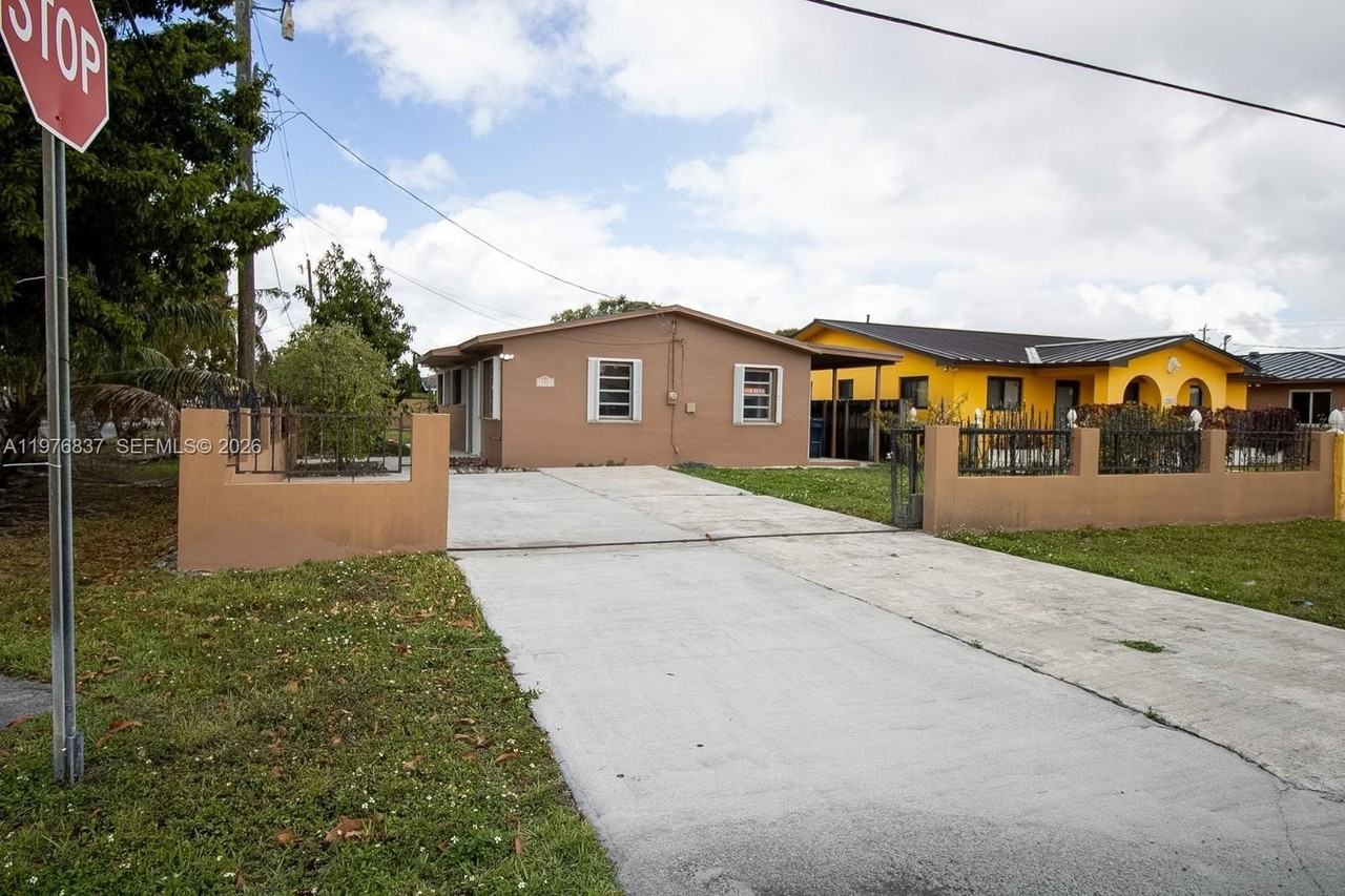 12061 Sw 4th Ter #12061 - Photo 2 of 22