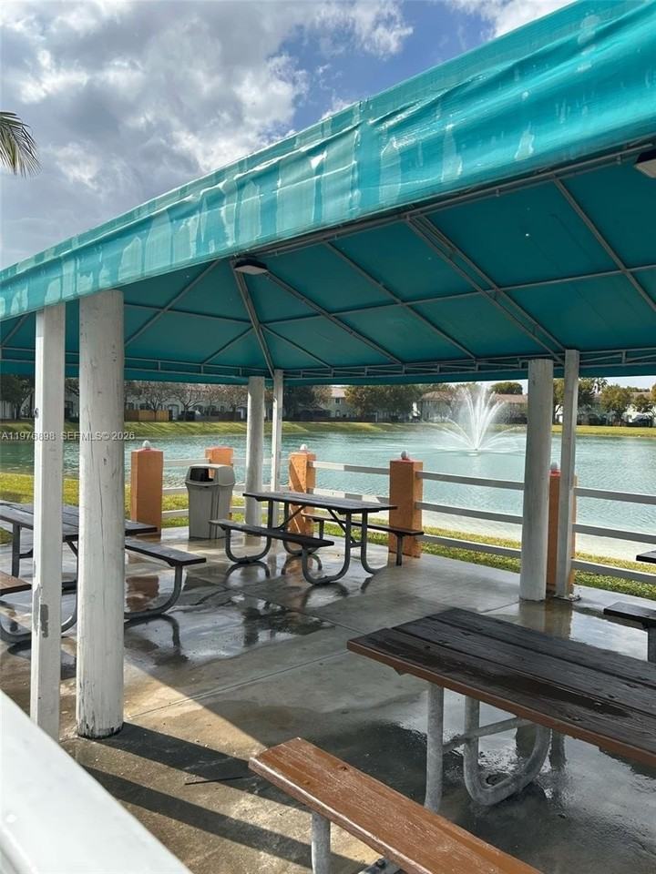 2637 Se 16th Ter #203 - Photo 4 of 12