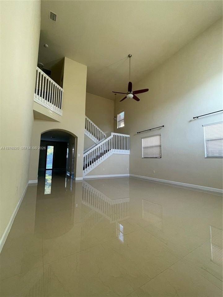 10417 Sw 231st Ter #10417 - Photo 3 of 50