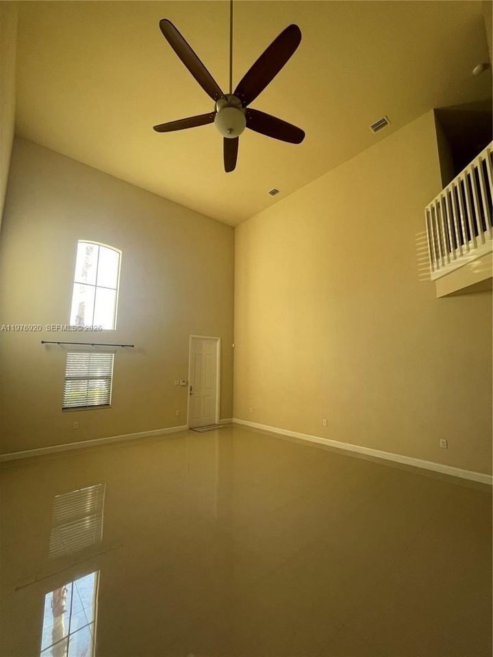 10417 Sw 231st Ter #10417 - Photo 6 of 50