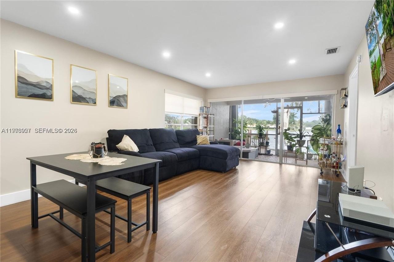 796 Banks Rd #796 - Photo 5 of 24