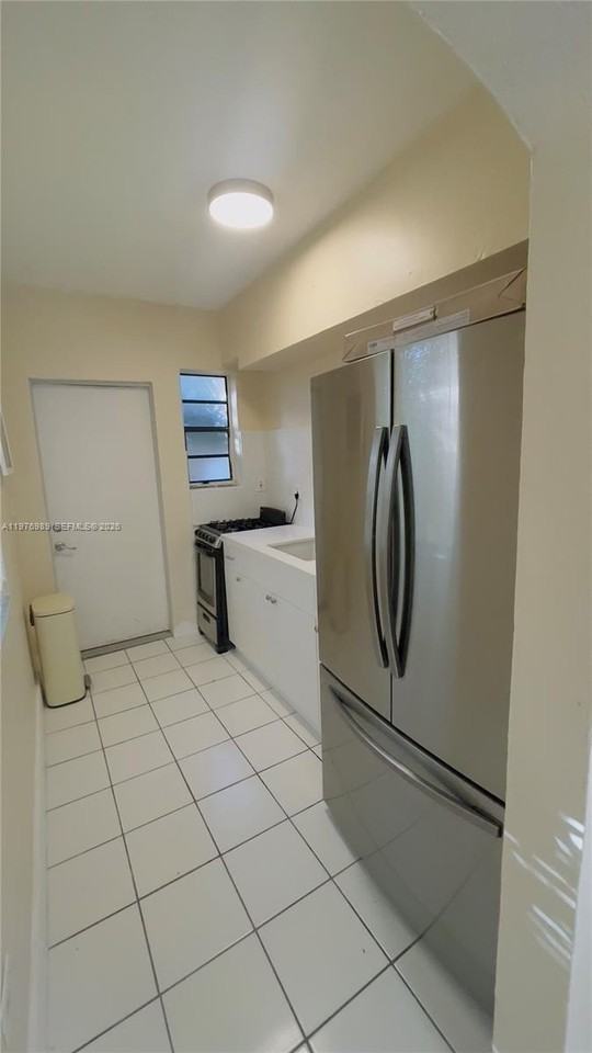 807 86th St #801 - Photo 5 of 10