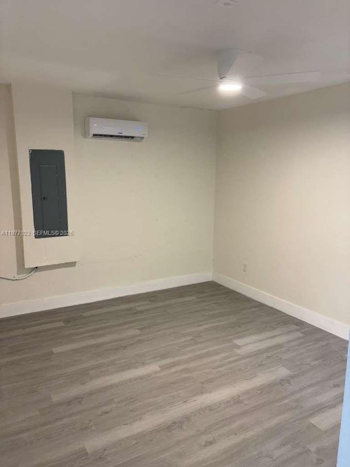 13426 Sw 284th St #1 - Photo 5 of 10