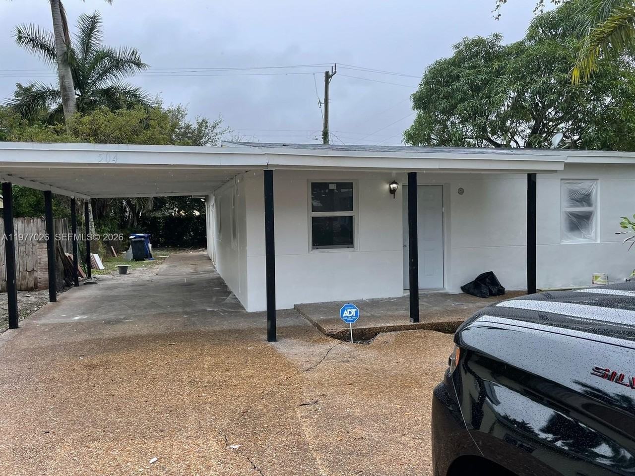 504 Nw 15th Ave #B - Photo 2 of 19