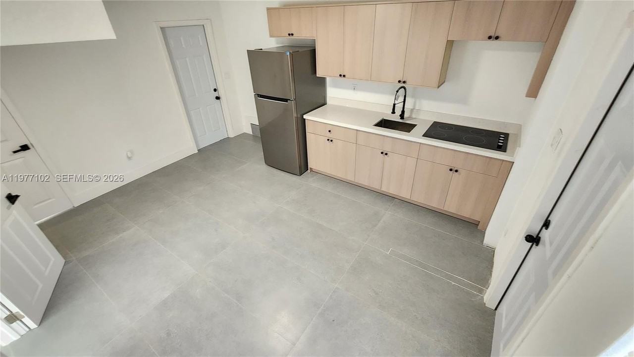 10490 Sw 173rd Ter #2 - Photo 5 of 24