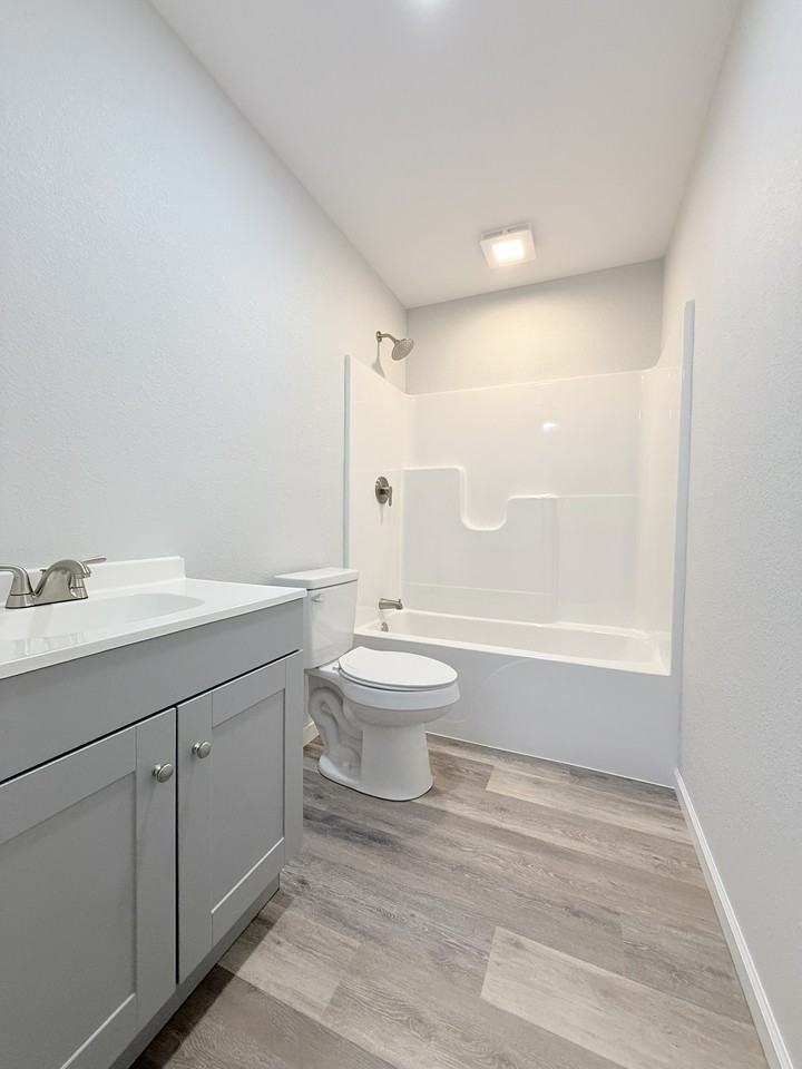 850 Marlette Dr #B - Photo 7 of 8