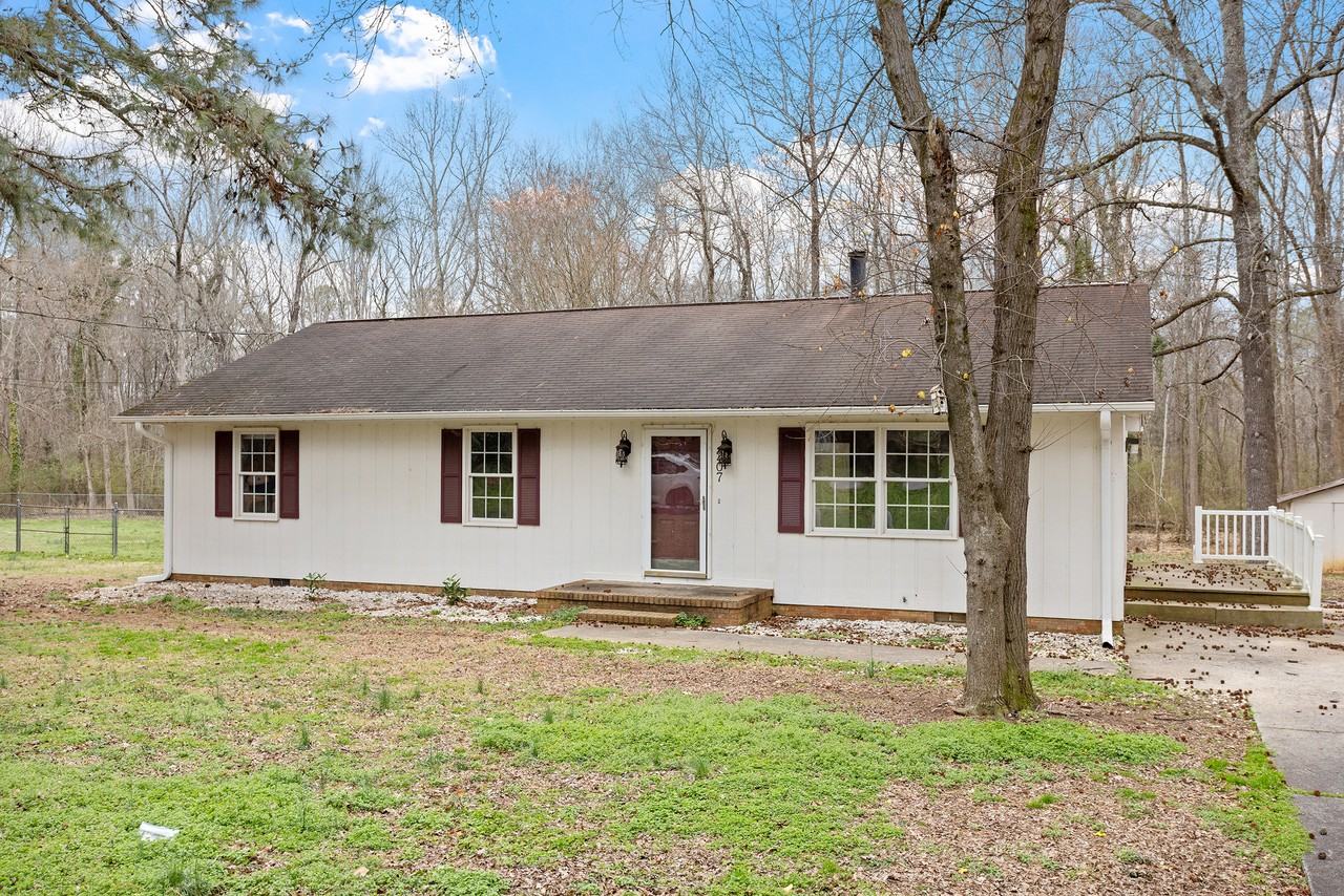 207 S Hillcrest Dr #1 - Photo 2 of 33