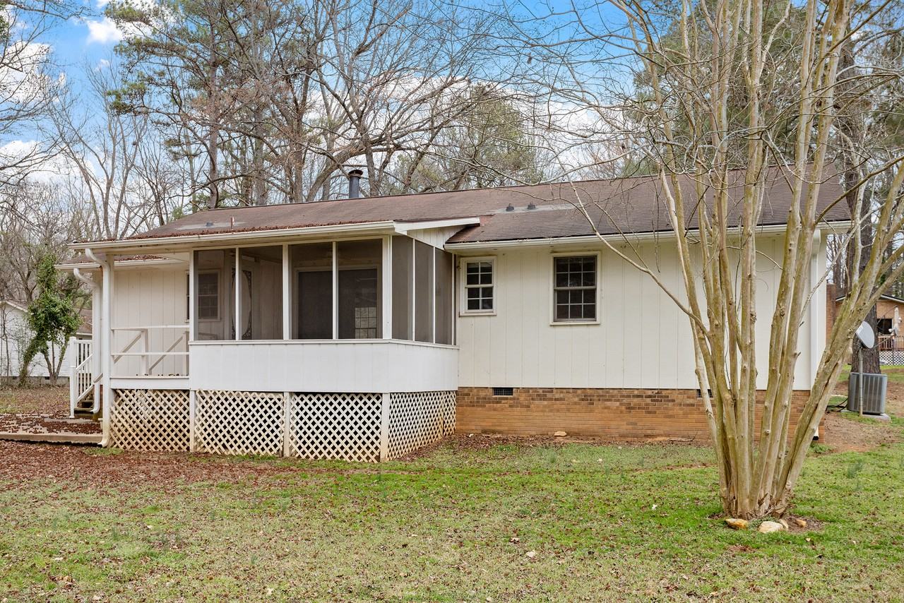 207 S Hillcrest Dr #1 - Photo 7 of 33