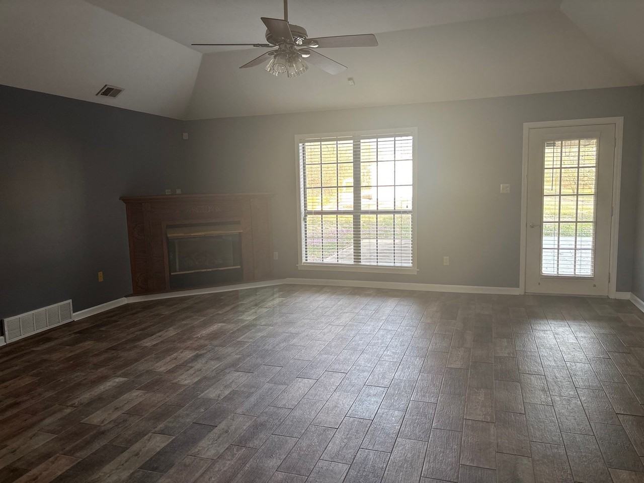 375 Plum Tree Cir #1 - Photo 5 of 27